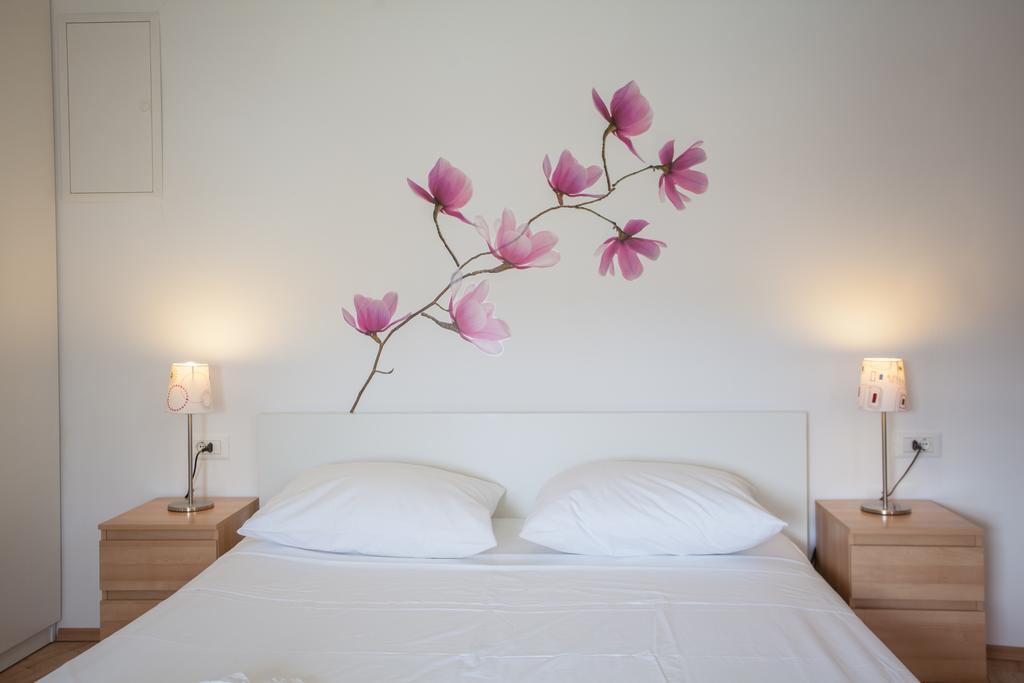 Apartment Pogled Na Luku ツレス エクステリア 写真